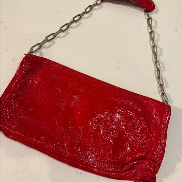 Vintage Moschino Shiny Patent Leather Red
Clutch Bag Handbag Chain Strap POuch - Picture 4 of 9